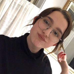 Meet your Posher, Grace